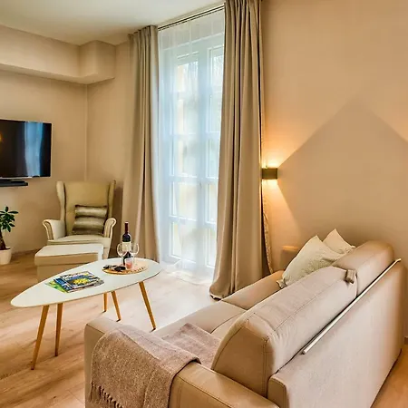 Apartmán Parkside With Free Parking *