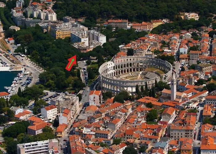 Parkside Centre Pula