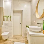 Parkside Centre Apartment Pula