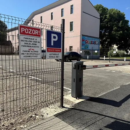 Parkside Amphitheatre Apartments Pula City Center Apartment
